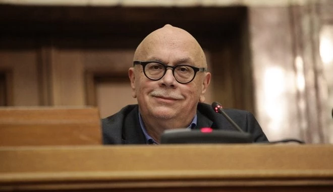 Ένας-ένας οι Συριζαίοι δέχονται το «Μακεδονία του Ίλιντεν» – Βίντεο